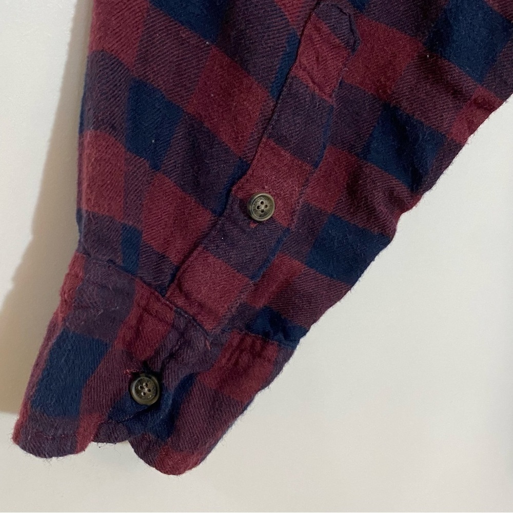Abercrombie and Fitch women maroon navy plaid checkered button down shirt XL - Picture 4 of 12